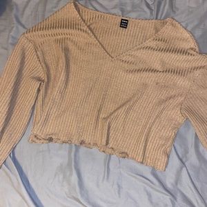 Long sleeve cropped sweater